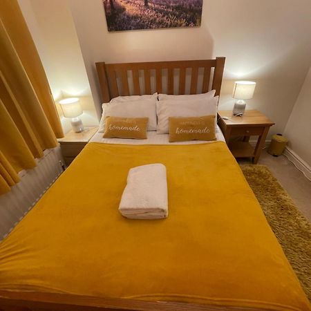 Holiday Home In Cardiff. Sleeps 6 Екстер'єр фото