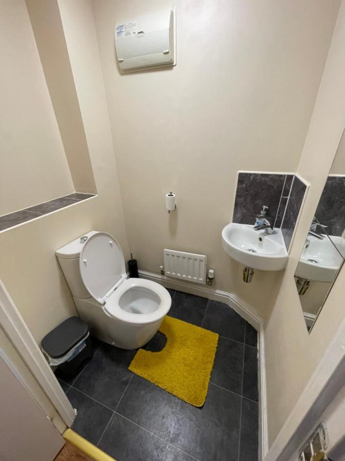 Holiday Home In Cardiff. Sleeps 6 Екстер'єр фото