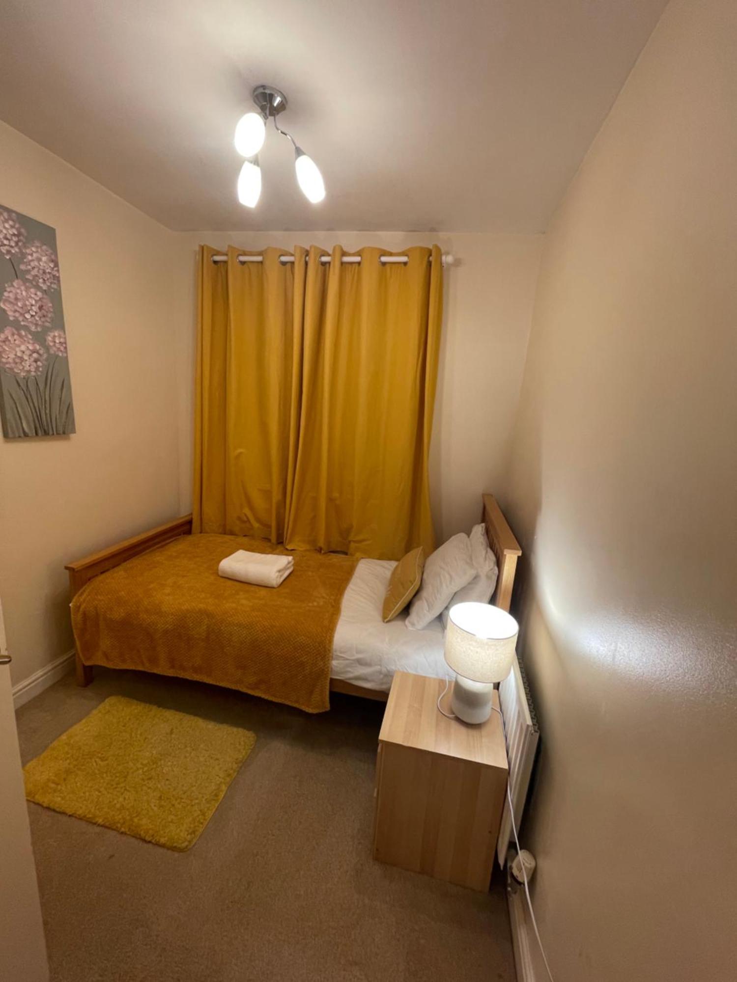 Holiday Home In Cardiff. Sleeps 6 Екстер'єр фото